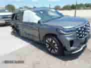 2025 Ford Explorer Platinum с VIN 1FMUK8HH4SGB61154, выставлен на аукционе IAAI как лот 42826508 с пробегом Не указан миль и . История ставок и продаж доступна на DreamBid. Изображение 1.
