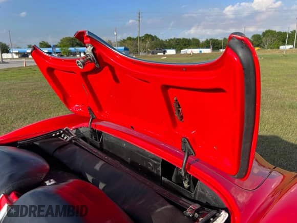 1960 Chevrolet Corvette с VIN 00867S105986, выставлен на аукционе Copart как лот 52644895 с пробегом 5 миль миль и Чистый • Clean title. История ставок и продаж доступна на DreamBid. Изображение 9.
