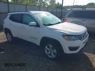 2019 Jeep Compass Altitude with VIN 3C4NJCBB1KT614838, listed as a IAAI auction lot 42470666 with 31,362 mi miles and . Bid and sale history available at DreamBid. Image 1.