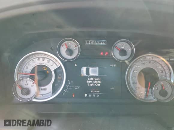 2019 Ram 1500 SLT z VIN 1C6RR6TT7KS644115, wystawiony jako Copart lot #68771975 z przebiegiem 82 254 mil mil oraz Szkoda całkowita • Salvage title. Historia ofert i sprzedaży dostępna na DreamBid. Obrazek 9.