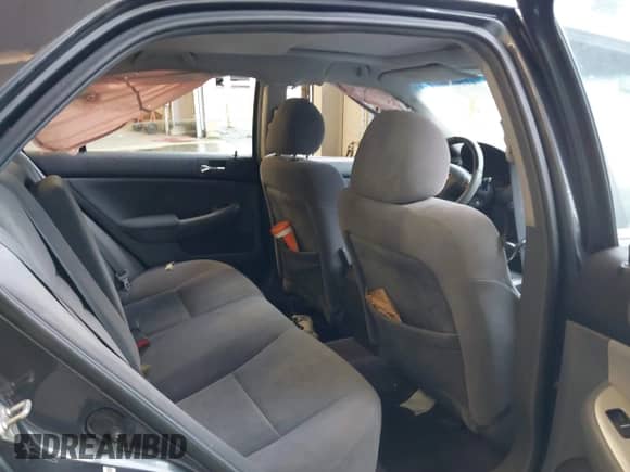 2005 Honda Accord EX с VIN JHMCM56755C007601, выставлен на аукционе IAAI как лот 41209511 с пробегом 238 715 миль миль и . История ставок и продаж доступна на DreamBid. Изображение 8.