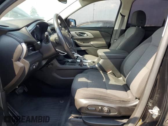 2019 Chevrolet Traverse LT Cloth with VIN 1GNEVGKW3KJ140288, listed as a Copart auction lot 67770945 with 114,858 mi miles and Clean title. Bid and sale history available at DreamBid. Image 7.