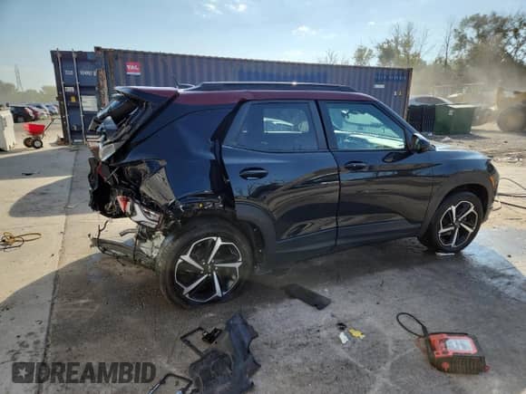 2023 Chevrolet TrailBlazer RS with VIN KL79MUSL9PB107764, listed as a Copart auction lot 84043855 with 18,244 mi miles and Salvage title. Bid and sale history available at DreamBid. Image 3.