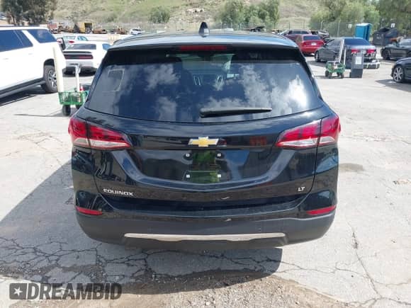 2024 Chevrolet Equinox LT z VIN 3GNAXJEG4RL214198, wystawiony jako IAAI lot #41708439 z przebiegiem 14 085 mil mil oraz . Historia ofert i sprzedaży dostępna na DreamBid. Obrazek 16.