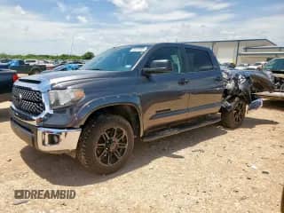 2019 Toyota Tundra SR5 с VIN 5TFEM5F14KX141333, выставлен на аукционе Copart как лот 59128255 с пробегом 75 558 миль миль и Списание • Salvage title. История ставок и продаж доступна на DreamBid. Изображение 1.