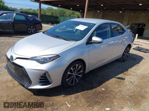 2019 Toyota Corolla L z VIN 2T1BURHE8KC240794, wystawiony jako IAAI lot #42922021 z przebiegiem 117 801 mil mil oraz . Historia ofert i sprzedaży dostępna na DreamBid. Obrazek 2.