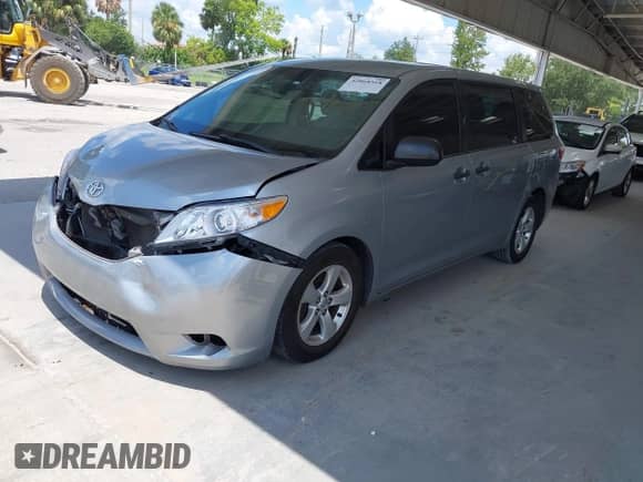 2015 Toyota Sienna L with VIN 5TDZK3DCXFS607178, listed as a IAAI auction lot 42868518 with 318,805 mi miles and . Bid and sale history available at DreamBid. Image 17.