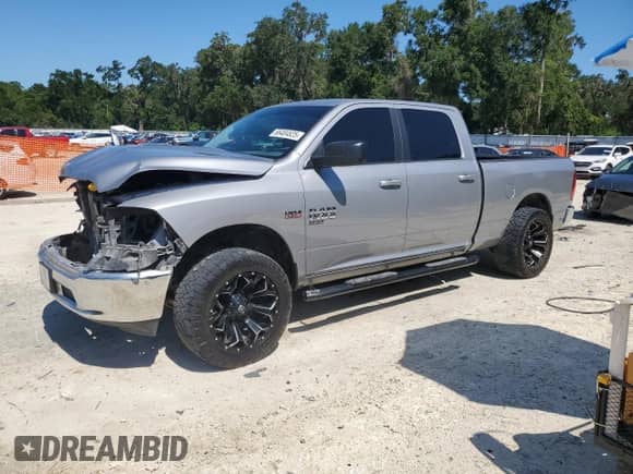 2020 Ram 1500 SLT z VIN 1C6RR7TT6LS119828, wystawiony jako Copart lot #66484825 z przebiegiem 131 107 mil mil oraz Nie do naprawy • Non repairable. Historia ofert i sprzedaży dostępna na DreamBid. Obrazek 1.