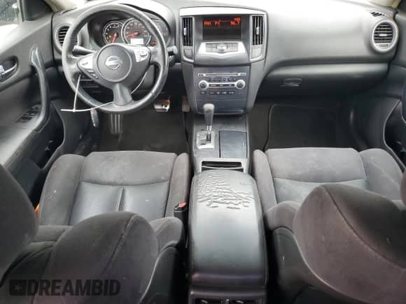 2013 Nissan Maxima SV with VIN 1N4AA5AP2DC821816, listed as a Copart auction lot 81302975 with 187,414 mi miles and Clean title. Bid and sale history available at DreamBid. Image 8.