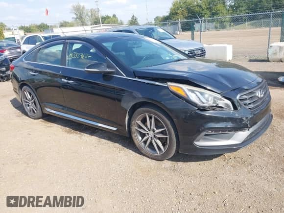 2015 Hyundai Sonata Sport z VIN 5NPE34AB3FH042341, wystawiony jako IAAI lot #43337687 z przebiegiem 112 354 mil mil oraz . Historia ofert i sprzedaży dostępna na DreamBid. Obrazek 1.