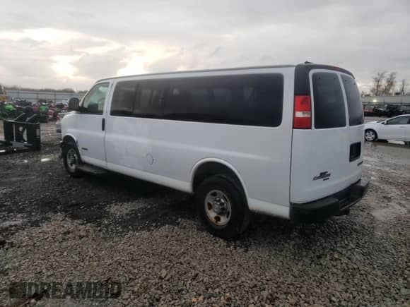 2006 Chevrolet Express Passenger с VIN 1GAHG39U861261765, выставлен на аукционе Copart как лот 73458704 с пробегом 51 489 миль миль и Чистый • Clean title. История ставок и продаж доступна на DreamBid. Изображение 2.