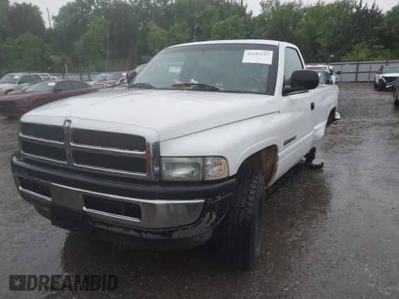 2001 Dodge 1500 with VIN 1B7HF16Y41S287918, listed as a IAAI auction lot 42183112 with Not provided miles and . Bid and sale history available at DreamBid. Image 2.