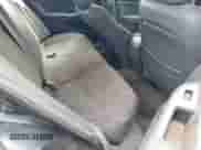 2006 Honda Accord with NAVI z VIN JHMCN36516C003434, wystawiony jako IAAI lot #41850808 z przebiegiem 176 288 mil mil oraz . Historia ofert i sprzedaży dostępna na DreamBid. Obrazek 8.