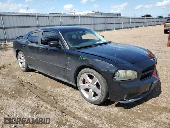 2008 Dodge Charger R/T с VIN 2B3LA53H18H328531, выставлен на аукционе Copart как лот 64511714 с пробегом 187 753 миль миль и Списание • Salvage title. История ставок и продаж доступна на DreamBid. Изображение 4.
