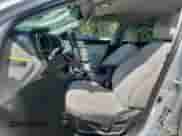 2015 Kia Optima LX с VIN 5XXGM4A70FG505453, выставлен на аукционе Copart как лот 71975875 с пробегом 183 665 миль миль и Списание • Salvage title. История ставок и продаж доступна на DreamBid. Изображение 7.
