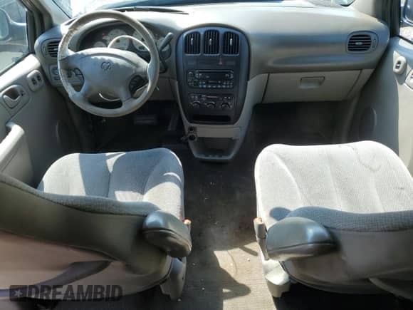 2004 Dodge Caravan SE with VIN 1D4GP24R14B594321, listed as a Copart auction lot 81484205 with 197,281 mi miles and Salvage title. Bid and sale history available at DreamBid. Image 8.