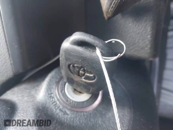 2014 Toyota Camry L with VIN 4T1BF1FK5EU857092, listed as a IAAI auction lot 43274875 with 151,925 mi miles and . Bid and sale history available at DreamBid. Image 11.