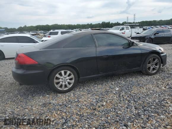2007 Honda Accord EX-L with VIN 1HGCM82627A008088, listed as a Copart auction lot 63410285 with 253,782 mi miles and Salvage title. Bid and sale history available at DreamBid. Image 3.