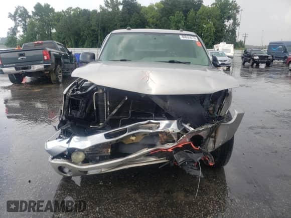 2005 GMC Sierra 1500 SLT z VIN 2GTEK19B551263431, wystawiony jako Copart lot #60635575 z przebiegiem 299 324 mil mil oraz Szkoda całkowita • Salvage title. Historia ofert i sprzedaży dostępna na DreamBid. Obrazek 5.