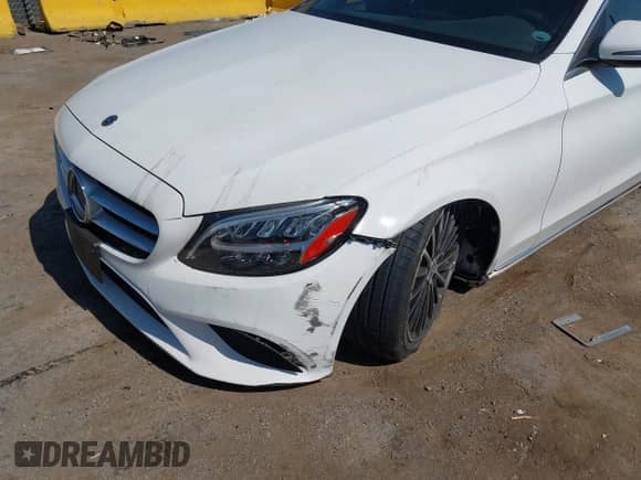 2019 Mercedes-Benz C 300 с VIN 55SWF8DB6KU287656, выставлен на аукционе IAAI как лот 42754004 с пробегом 66 579 миль миль и . История ставок и продаж доступна на DreamBid. Изображение 6.