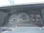 1998 Chevrolet Silverado 1500 z VIN 2GCEC19R7W1103854, wystawiony jako IAAI lot #43234033 z przebiegiem 276 944 mil mil oraz . Historia ofert i sprzedaży dostępna na DreamBid. Obrazek 7.