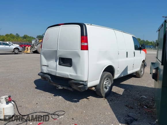 2019 Chevrolet Express Cargo с VIN 1GCWGAFG3K1216616, выставлен на аукционе IAAI как лот 42992485 с пробегом 116 996 миль миль и . История ставок и продаж доступна на DreamBid. Изображение 4.