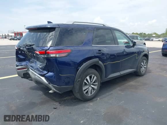 2024 Nissan Pathfinder SL with VIN 5N1DR3CCXRC229811, listed as a IAAI auction lot 42621536 with 18,376 mi miles and . Bid and sale history available at DreamBid. Image 4.