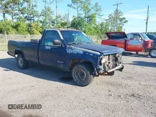 1994 Chevrolet Silverado 1500 z VIN 1GCEC14Z0RZ260841, wystawiony jako IAAI lot #42849156 z przebiegiem 234 075 mil mil oraz . Historia ofert i sprzedaży dostępna na DreamBid. Obrazek 1.