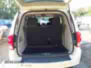 2013 Dodge Grand Caravan SE с VIN 2C4RDGBG6DR543511, выставлен на аукционе IAAI как лот 43350223 с пробегом 215 995 миль миль и . История ставок и продаж доступна на DreamBid. Изображение 17.