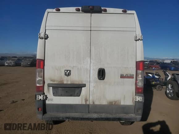2015 Ram ProMaster Cargo с VIN 3C6TRVBG6FE520074, выставлен на аукционе Copart как лот 46472965 с пробегом 150 918 миль миль и Списание • Salvage title. История ставок и продаж доступна на DreamBid. Изображение 6.