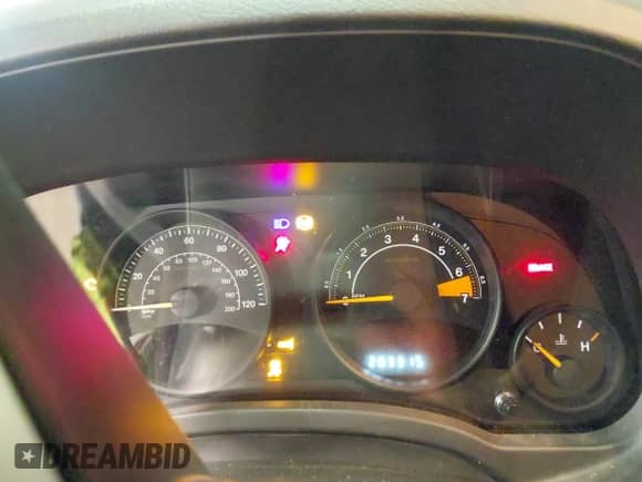 2016 Jeep Compass Sport с VIN 1C4NJDBB6GD657977, выставлен на аукционе IAAI как лот 41327931 с пробегом 203 315 миль миль и . История ставок и продаж доступна на DreamBid. Изображение 7.