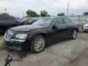 2014 Chrysler 300 C z VIN 2C3CCAKTXEH265050, wystawiony jako Copart lot #70564885 z przebiegiem 84 306 mil mil oraz Czysty tytuł • Clean title. Historia ofert i sprzedaży dostępna na DreamBid. Obrazek 1.