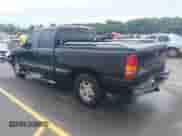 2000 Chevrolet Silverado 1500 LS with VIN 2GCEC19T2Y1383102, listed as a IAAI auction lot 42155531 with 351,236 mi miles and . Bid and sale history available at DreamBid. Image 3.