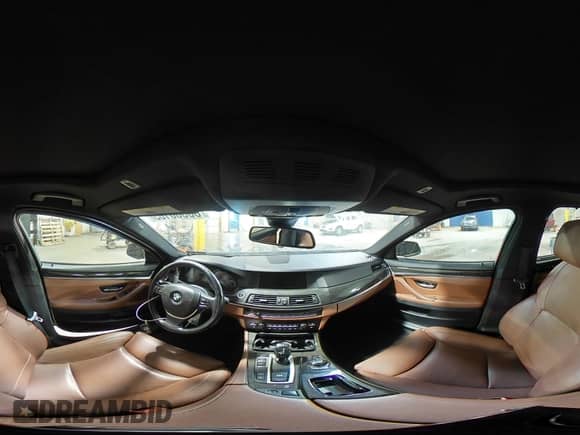 2013 BMW 5 Series 550i с VIN WBAFR9C51DDX79562, выставлен на аукционе Copart как лот 60500185 с пробегом 115 438 миль миль и Списание • Salvage title. История ставок и продаж доступна на DreamBid. Изображение 14.