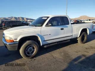 1998 Dodge Dakota SLT with VIN 1B7GG22Y1WS544271, listed as a Copart auction lot 88781885 with 149,417 mi miles and Salvage title. Bid and sale history available at DreamBid. Image 1.