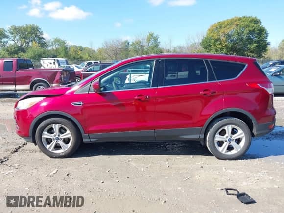 2014 Ford Escape SE z VIN 1FMCU0GX9EUA27858, wystawiony jako IAAI lot #43304775 z przebiegiem 151 878 mil mil oraz . Historia ofert i sprzedaży dostępna na DreamBid. Obrazek 14.