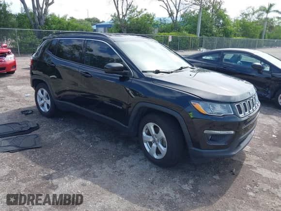 2020 Jeep Compass Latitude with VIN 3C4NJCBB5LT235035, listed as a IAAI auction lot 42659491 with 60,535 mi miles and . Bid and sale history available at DreamBid. Image 1.
