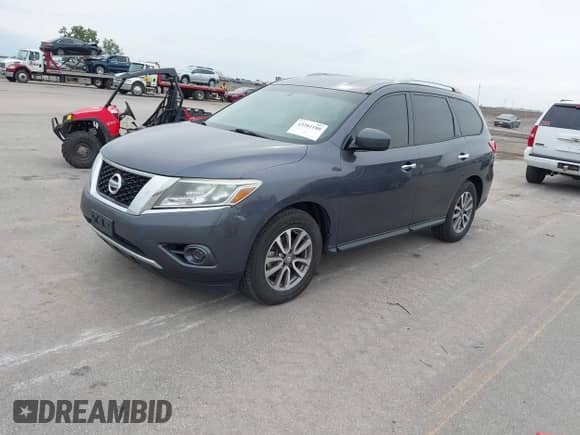 2014 Nissan Pathfinder Platinum with VIN 5N1AR2MN7EC663692, listed as a IAAI auction lot 43281180 with 194,574 mi miles and . Bid and sale history available at DreamBid. Image 2.