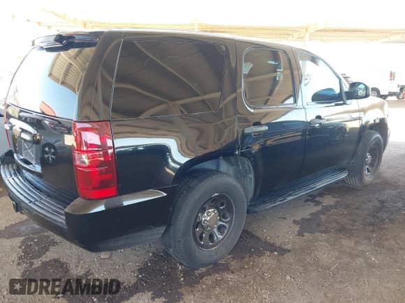 2010 Chevrolet Tahoe LS с VIN 1GNMCAE01AR132728, выставлен на аукционе IAAI как лот 42294787 с пробегом 207 564 миль миль и . История ставок и продаж доступна на DreamBid. Изображение 4.