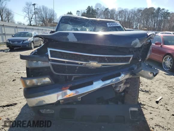 2006 Chevrolet Silverado 1500HD LT1 with VIN 1GCGK13U26F162490, listed as a Copart auction lot 45455525 with Not provided miles and Salvage title. Bid and sale history available at DreamBid. Image 5.