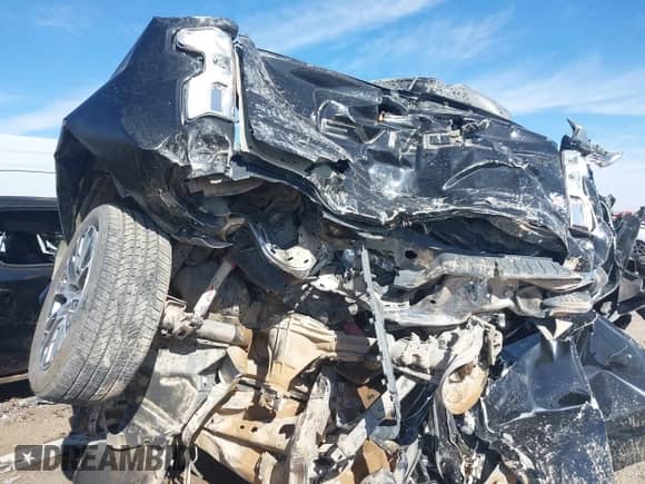 2019 Chevrolet Silverado 1500 LTZ with VIN 3GCUYGEL6KG265560, listed as a IAAI auction lot 41473208 with Not provided miles and . Bid and sale history available at DreamBid. Image 6.