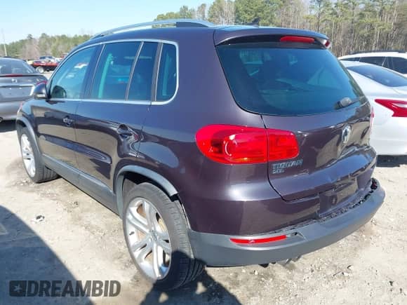2016 Volkswagen Tiguan S with VIN WVGAV7AX6GW546573, listed as a IAAI auction lot 41672697 with 117,174 mi miles and . Bid and sale history available at DreamBid. Image 3.