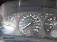 1993 Honda Accord LX z VIN JHMCB7656PC000840, wystawiony jako IAAI lot #40685244 z przebiegiem 97 528 mil mil oraz . Historia ofert i sprzedaży dostępna na DreamBid. Obrazek 7.