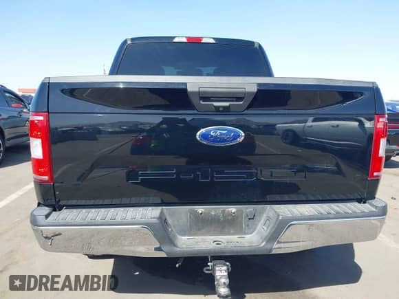 2018 Ford F-150 XL z VIN 1FTEW1EB8JFB88172, wystawiony jako IAAI lot #41692144 z przebiegiem 88 351 mil mil oraz . Historia ofert i sprzedaży dostępna na DreamBid. Obrazek 16.