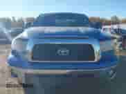 2007 Toyota Tundra SR5 z VIN 5TBBV541X7S471213, wystawiony jako IAAI lot #43558751 z przebiegiem 224 207 mil mil oraz . Historia ofert i sprzedaży dostępna na DreamBid. Obrazek 6.