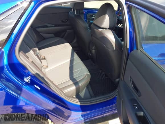 2025 Hyundai Elantra N Line z VIN KMHLR4DF1SU981231, wystawiony jako IAAI lot #42902547 z przebiegiem 1 830 mil mil oraz . Historia ofert i sprzedaży dostępna na DreamBid. Obrazek 8.