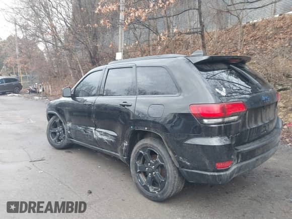 2019 Jeep Grand Cherokee Altitude with VIN 1C4RJFAG7KC843150, listed as a IAAI auction lot 41463925 with 85,332 mi miles and . Bid and sale history available at DreamBid. Image 3.