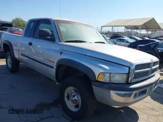 2001 Dodge 1500 with VIN 1B7HF13Z41J588577, listed as a IAAI auction lot 42875151 with 140,680 mi miles and . Bid and sale history available at DreamBid. Image 1.