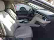 2018 Toyota Camry SE с VIN 4T1B11HK1JU051272, выставлен на аукционе IAAI как лот 43303337 с пробегом 63 942 миль миль и . История ставок и продаж доступна на DreamBid. Изображение 5.