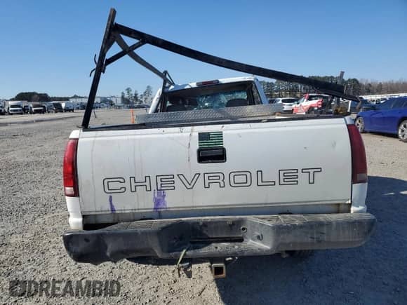 1999 Chevrolet Silverado 2500 z VIN 1GCGC24R3XR724281, wystawiony jako Copart lot #87625195 z przebiegiem 139 088 mil mil oraz Szkoda całkowita • Salvage title. Historia ofert i sprzedaży dostępna na DreamBid. Obrazek 6.